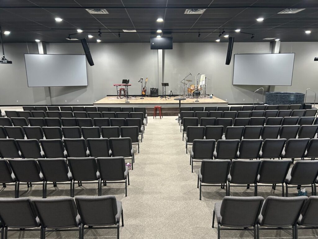 Seating for Worship Centers: Layout Tips for Maximum Capacity and Comfort Seating for Worship Centers: Layout Tips for Maximum Capacity and Comfort